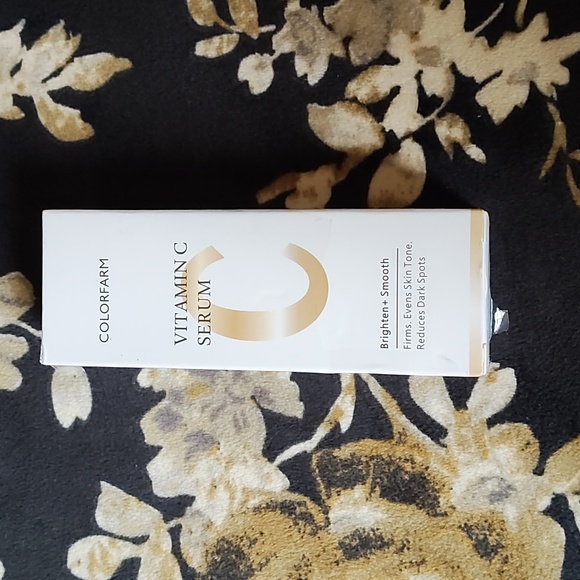 Color farm vitamin C Serum brighten + smooth - Picture 4 of 16